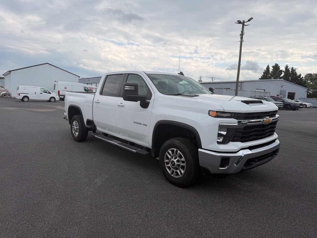 Used 2024 Chevrolet Silverado 2500 LT RWD image 6