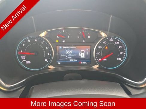 Used 2023 Chevrolet Equinox LS w/ LS Convenience Package FWD image 10