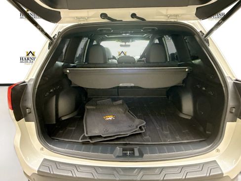 Used 2023 Subaru Forester Wilderness AWD/4WD image 31