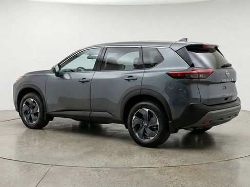 Used 2025 Nissan Rogue SV image 6