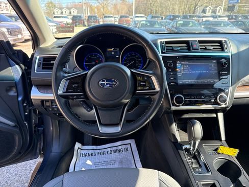 Used 2018 Subaru Outback 2.5i Limited AWD/4WD image 13
