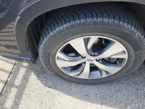 Used 2020 Subaru Ascent Premium w/ Convenience Package AWD/4WD image 8