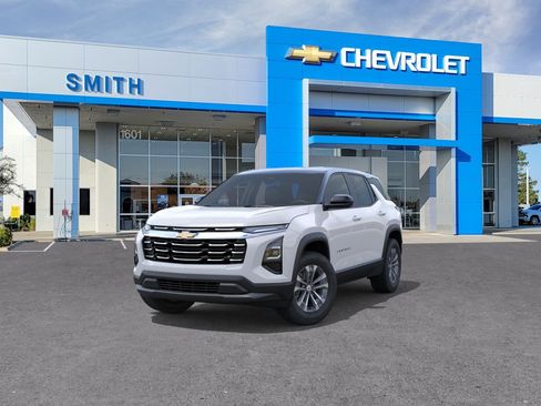 New 2026 Chevrolet Equinox LT w/ LPO, Floor Liner Package FWD image 32