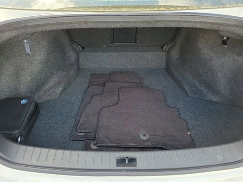 Used 2019 INFINITI Q50 Luxe w/ Essential Package (3.0T Luxe) image 7