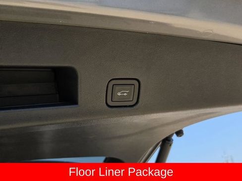 New 2026 GMC Acadia Elevation w/ Elevation Premium Package FWD image 11