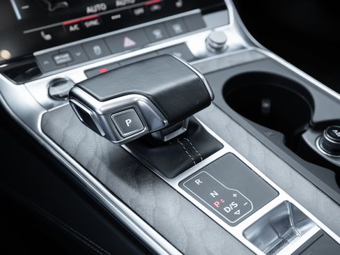 Used 2024 Audi A6 Premium Plus image 34