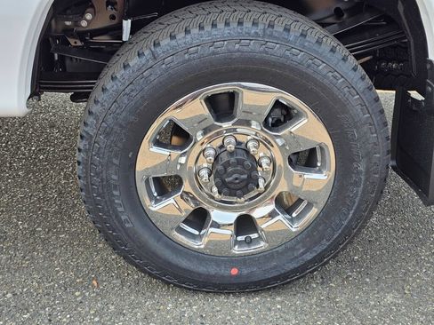 New 2026 Ford F350 King Ranch w/ Chrome Package AWD/4WD image 9