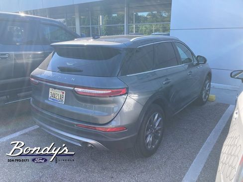 Used 2022 Lincoln Corsair FWD w/ Premium Package image 3