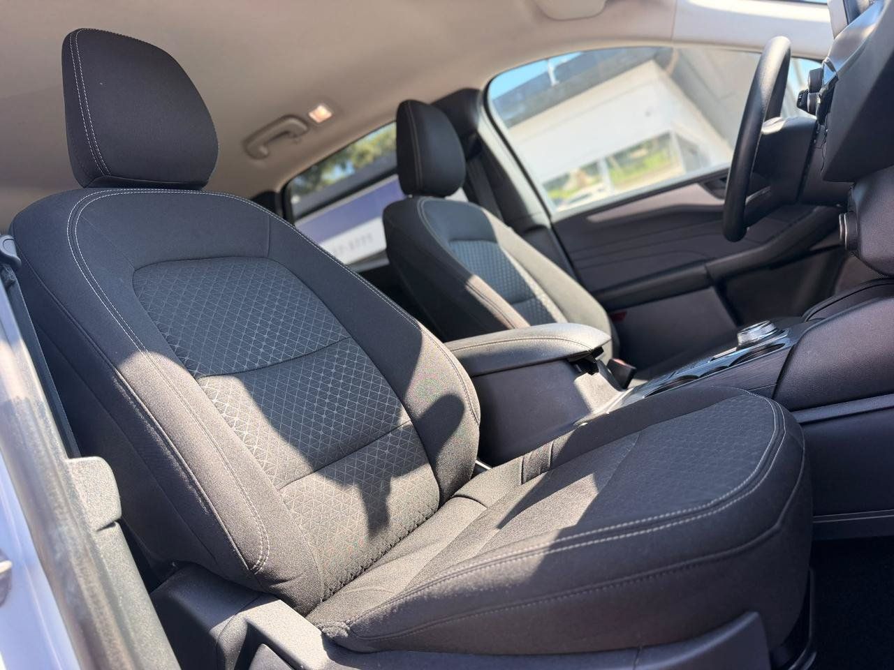 Used 2025 Ford Escape Active FWD image 15