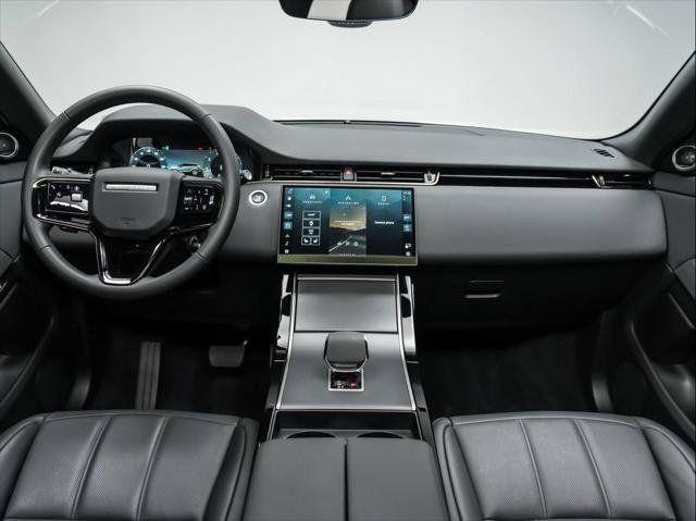 Used 2026 Land Rover Range Rover Evoque S AWD/4WD image 18