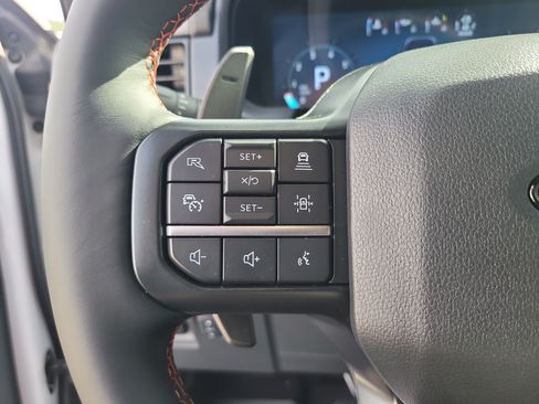 Used 2025 Ford F150 Raptor AWD/4WD image 27