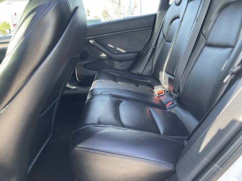 Used 2023 Tesla Model 3 Standard Range RWD image 9