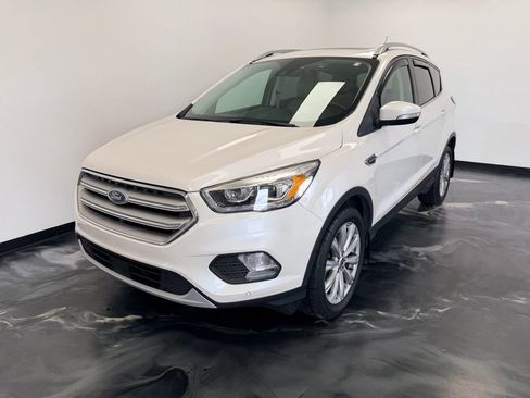 Used 2018 Ford Escape Titanium w/ Ford Safe & Smart Package AWD/4WD image 4