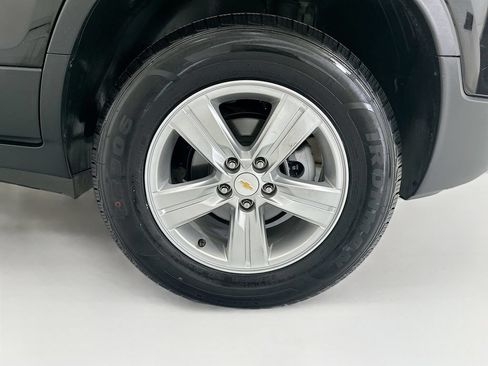 Used 2022 Chevrolet Trax LT w/ LT Convenience Package AWD/4WD image 29