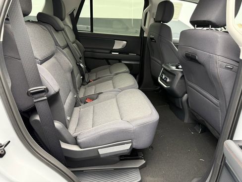 New 2025 Ford Expedition Active image 65