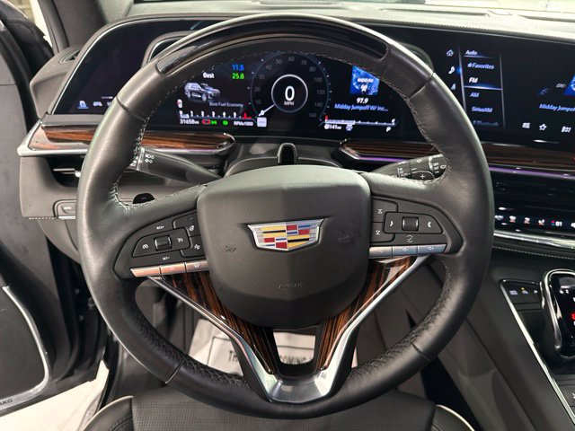 Used 2024 Cadillac Escalade Premium Luxury AWD/4WD image 27