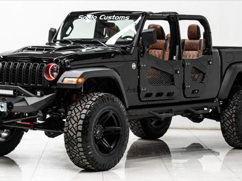 Used 2026 Jeep Gladiator Sport image 1