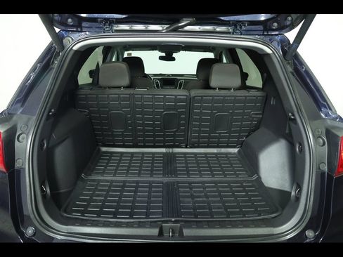 Used 2021 Chevrolet Equinox LT FWD image 10
