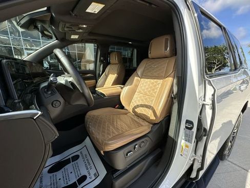 Certified 2022 Cadillac Escalade Sport RWD image 19