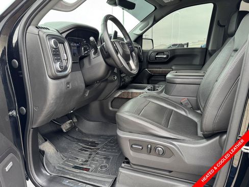 Used 2019 GMC Sierra 1500 Denali w/ Technology Package AWD/4WD image 3