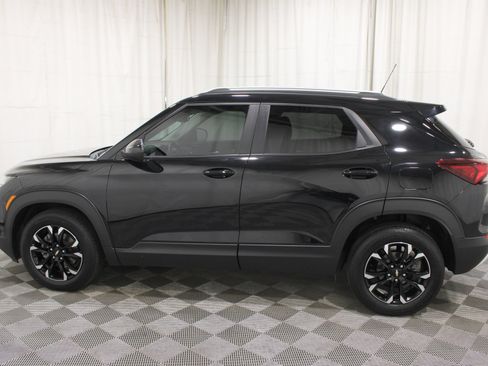 Used 2023 Chevrolet TrailBlazer LT FWD image 32