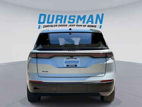 Used 2025 Jeep Wagoneer S Limited AWD/4WD image 3