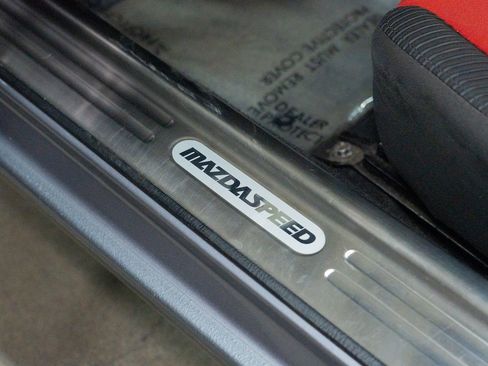Used 2004 MAZDA MX-5 Miata MAZDASPEED image 23