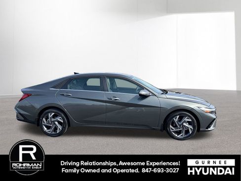 New 2026 Hyundai Elantra Limited FWD image 11