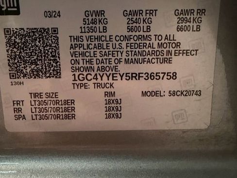 Used 2024 Chevrolet Silverado 2500 ZR2 w/ Technology Package image 14