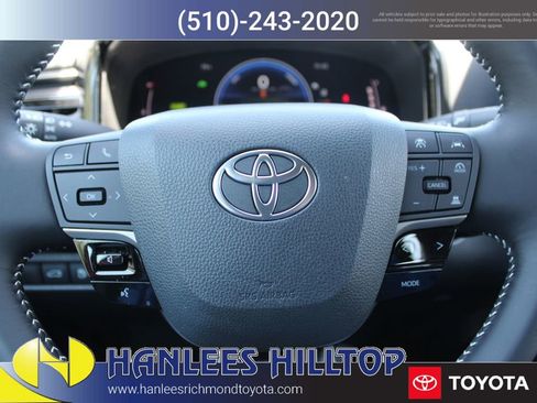 Used 2026 Toyota Camry SE w/ Convenience Package FWD image 26