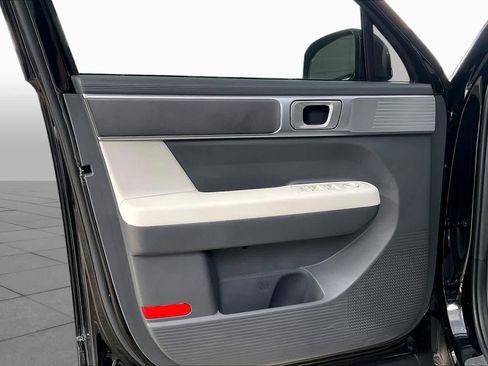 Certified 2025 Hyundai Santa Fe SE FWD image 22