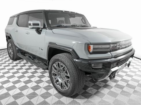 Used 2024 GMC Hummer EV 3X image 3
