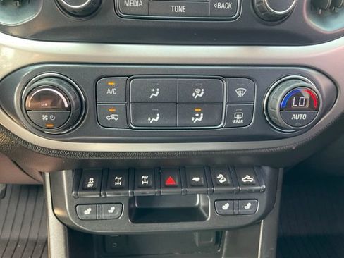 Used 2018 Chevrolet Colorado ZR2 AWD/4WD image 23