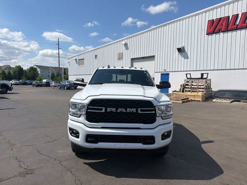 Used 2022 RAM 2500 Big Horn w/ Level C Equiment Group AWD/4WD image 2