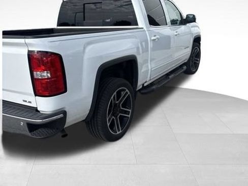 Used 2018 GMC Sierra 1500 SLE w/ Black Pack AWD/4WD image 6