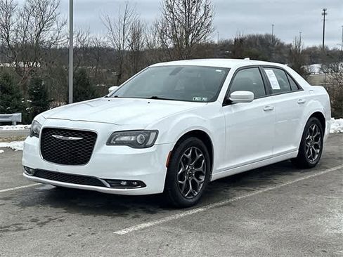 Used 2016 Chrysler 300 S image 1