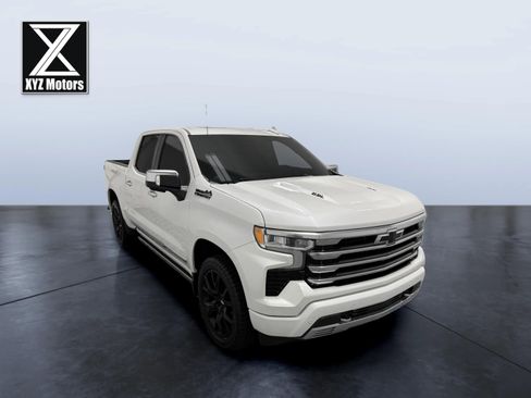 Used 2023 Chevrolet Silverado 1500 High Country w/ Technology Package AWD/4WD image 7