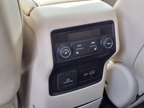 Used 2023 GMC Acadia Denali w/ Denali Ultimate Package image 26