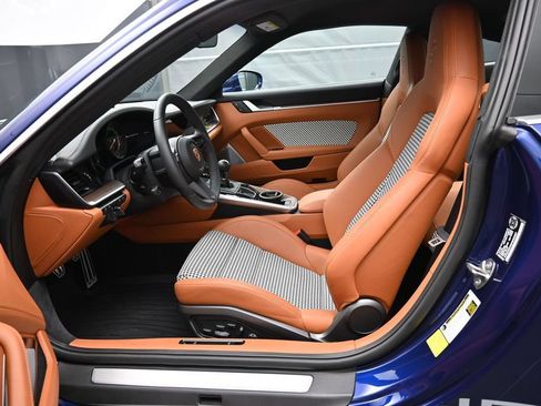 Used 2023 Porsche 911 Sport Classic RWD image 5