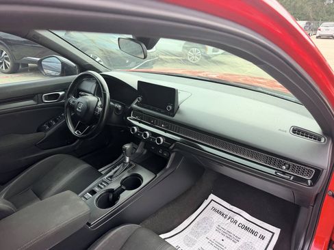 Used 2024 Honda Civic Sport image 15