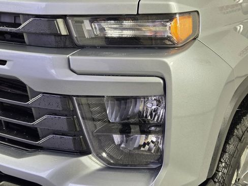 Used 2024 Chevrolet Silverado 2500 Custom w/ Custom Value Package AWD/4WD image 10