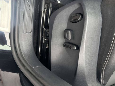 Certified 2024 Volkswagen Taos SE AWD/4WD image 19