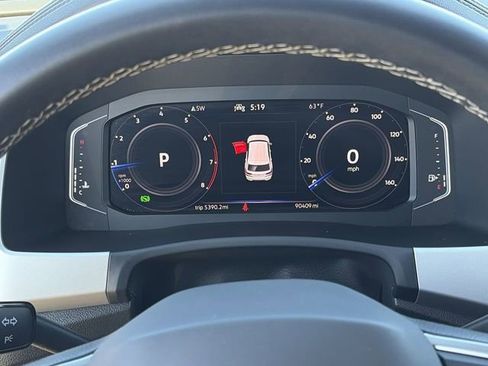 Used 2022 Volkswagen Atlas Cross Sport SE FWD image 26