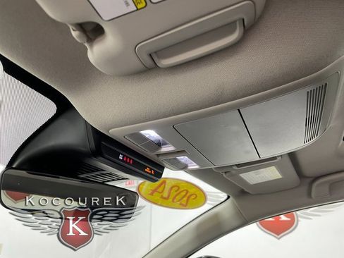 Used 2024 MAZDA CX-30 AWD 2.5 S w/ Premium Package image 18