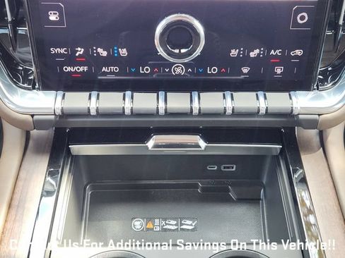 New 2026 GMC Yukon Denali Ultimate AWD/4WD image 15