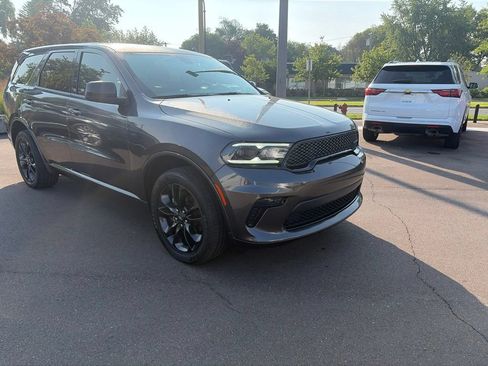 Used 2021 Dodge Durango SXT AWD/4WD image 3