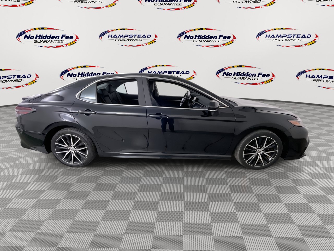 Used 2023 Toyota Camry SE FWD image 10