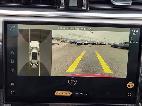 Used 2024 Jaguar F-PACE R-Dynamic S image 9