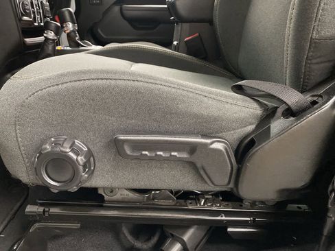 Used 2024 Jeep Wrangler Sport S image 14