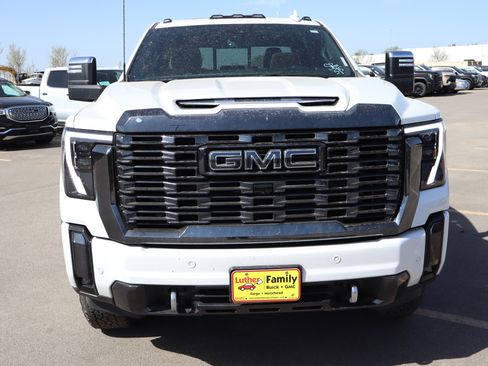 Certified 2024 GMC Sierra 3500 Denali Ultimate AWD/4WD image 2